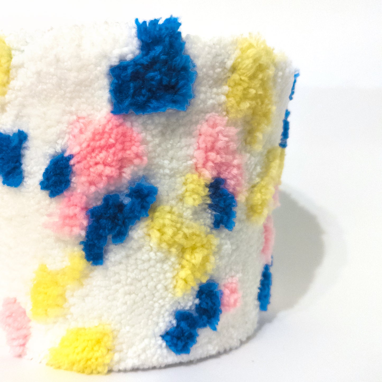Pot de plantes touffeté - Terrazzo bleu et rose