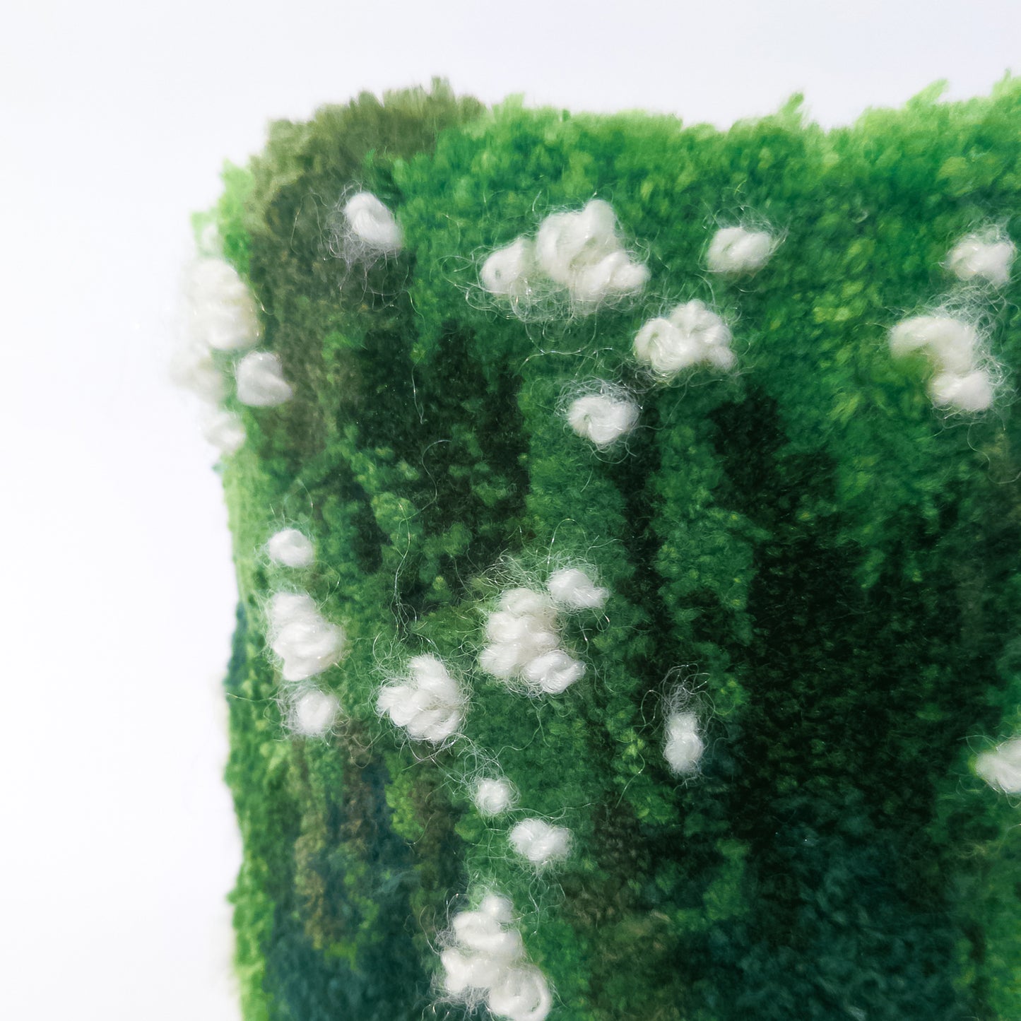 Tufted plant pot - Flowery moss